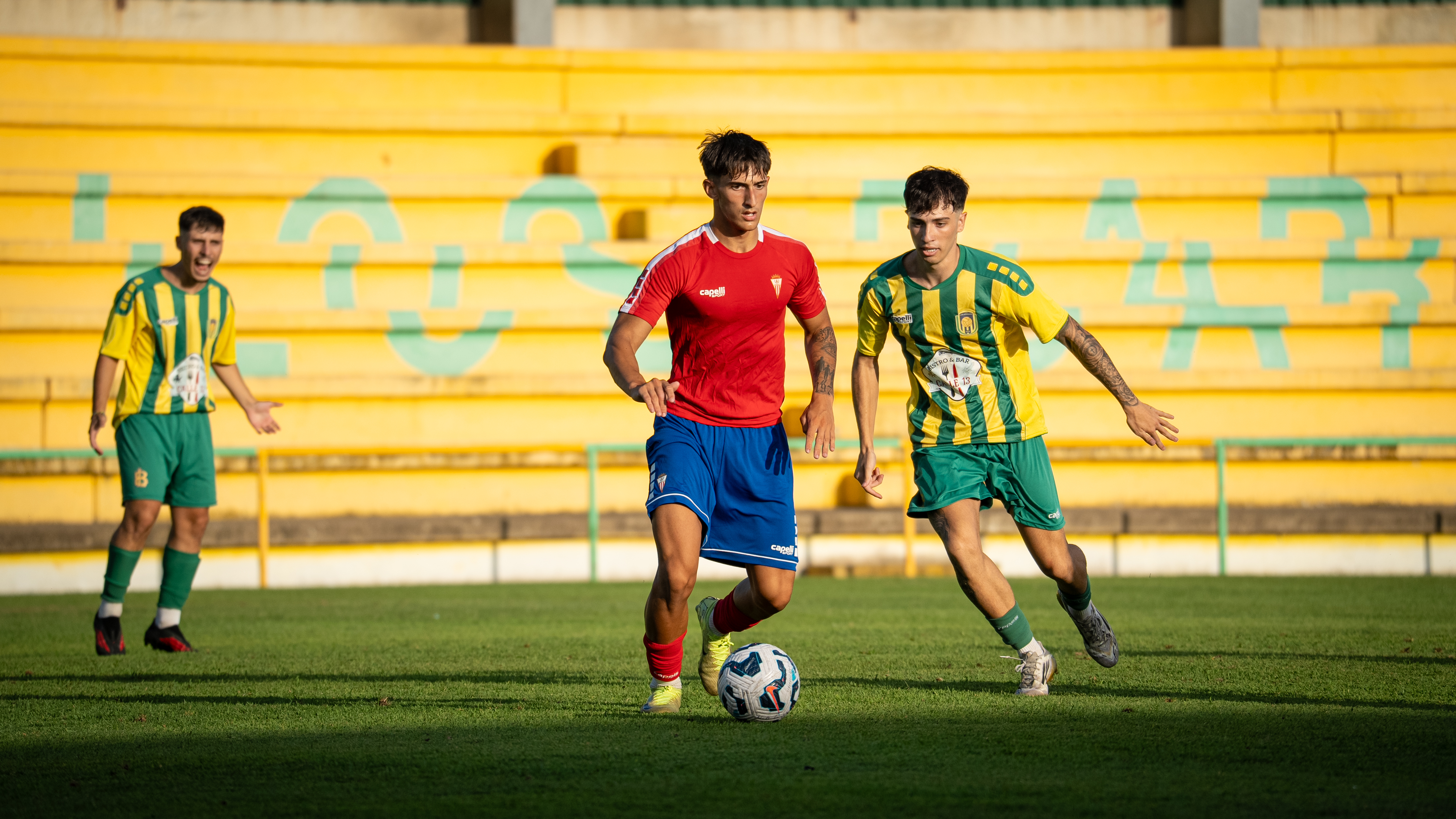 U.D. Los Barrios match action